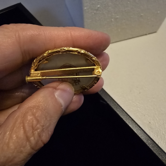 VINTAGE LIMOGES FRANCE PORCELAIN W/TROMBONE CLASP VICTORIAN REVIVAL PIN/BROOCH! - Picture 5 of 7
